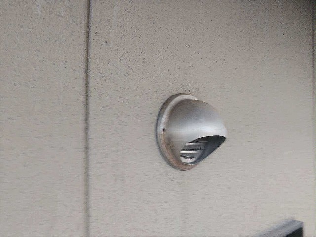 外壁の換気フード周辺